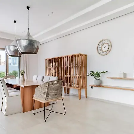 빌라 Etherealvilla-family With Pool 로우드하타