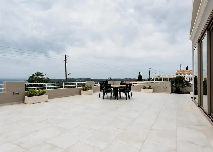 Etherealvilla-family With Pool Лурдата