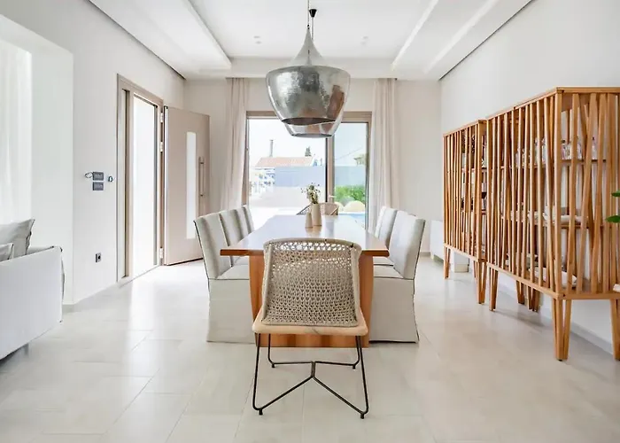 Вилла Etherealvilla-family With Pool
