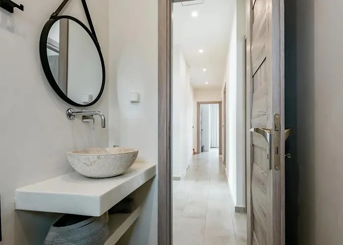 Etherealvilla-family With Pool וילה לואורדטה